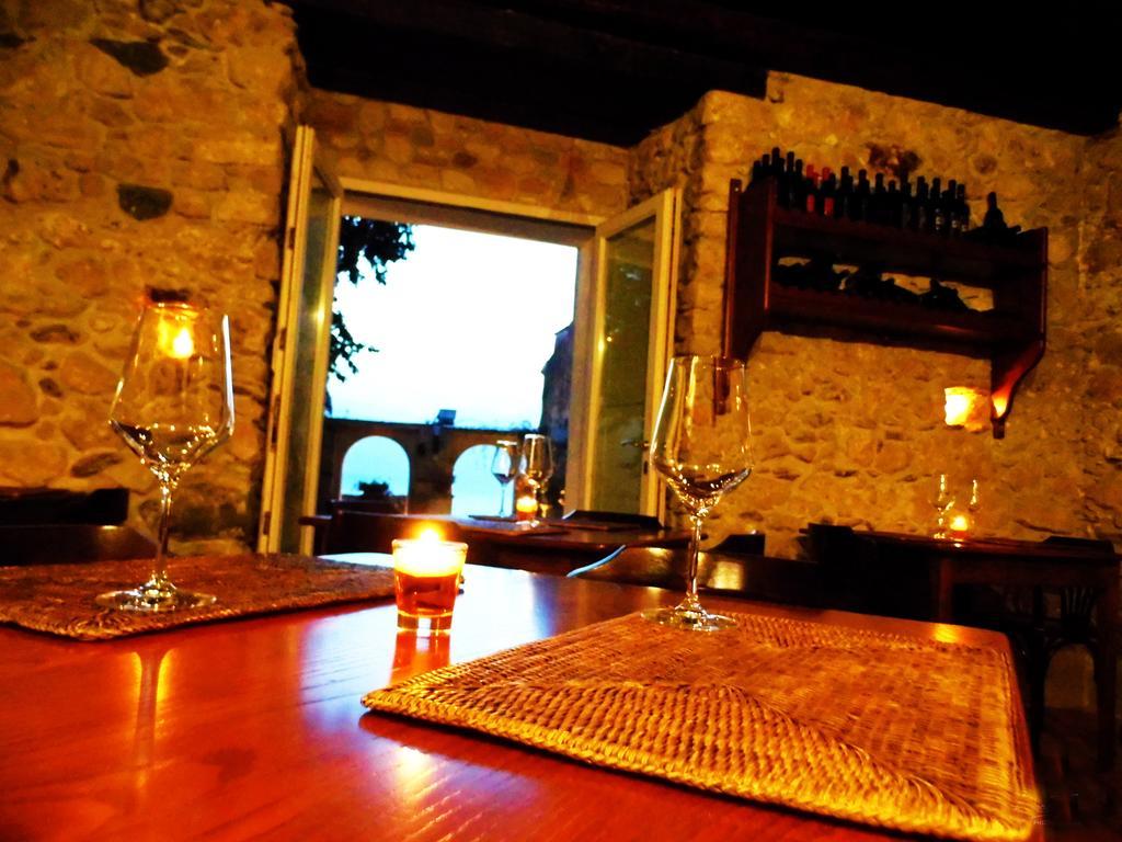 אמנטיאה Hotel Ristorante Le Clarisse מראה חיצוני תמונה