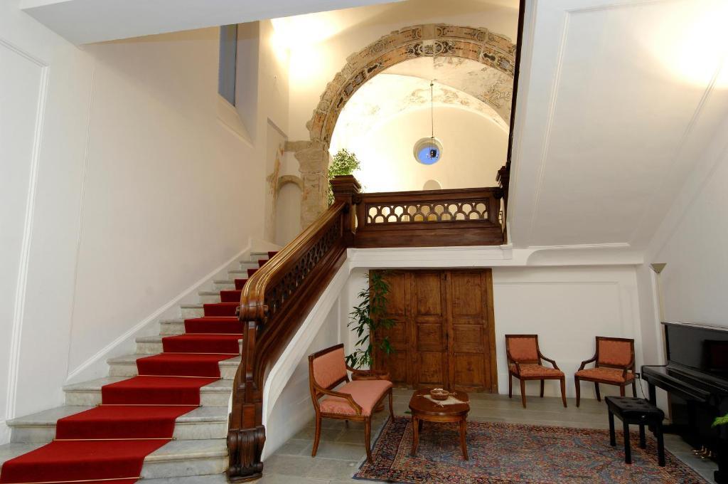 אמנטיאה Hotel Ristorante Le Clarisse מראה חיצוני תמונה