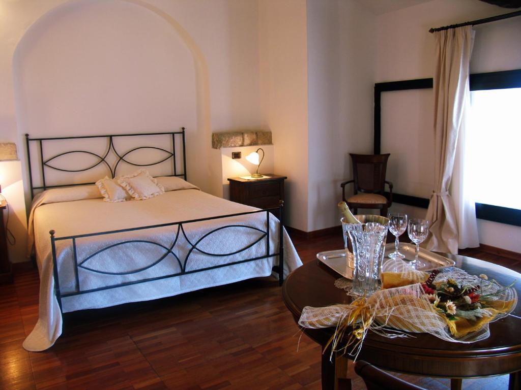 אמנטיאה Hotel Ristorante Le Clarisse חדר תמונה